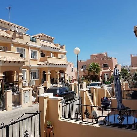 3 Bedroom Townhouse In Alicante, Orihuela Exterior foto