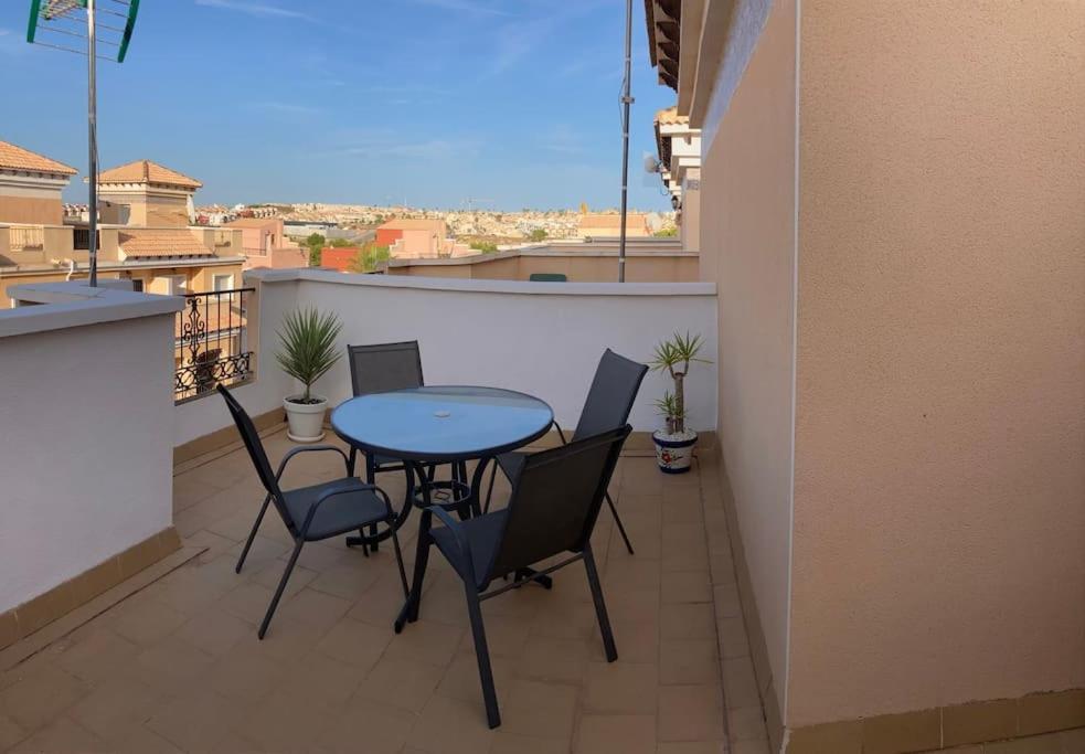 3 Bedroom Townhouse In Alicante, Orihuela Exterior foto