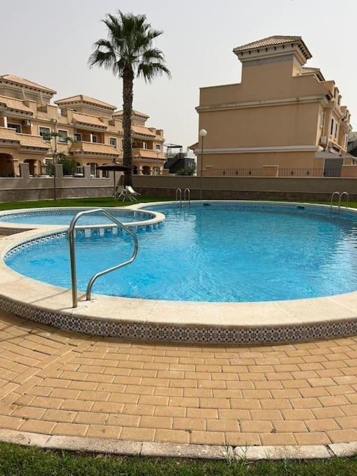 3 Bedroom Townhouse In Alicante, Orihuela Exterior foto