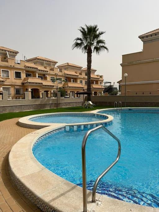 3 Bedroom Townhouse In Alicante, Orihuela Exterior foto