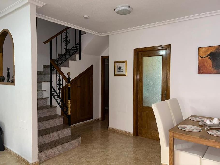 3 Bedroom Townhouse In Alicante, Orihuela Exterior foto